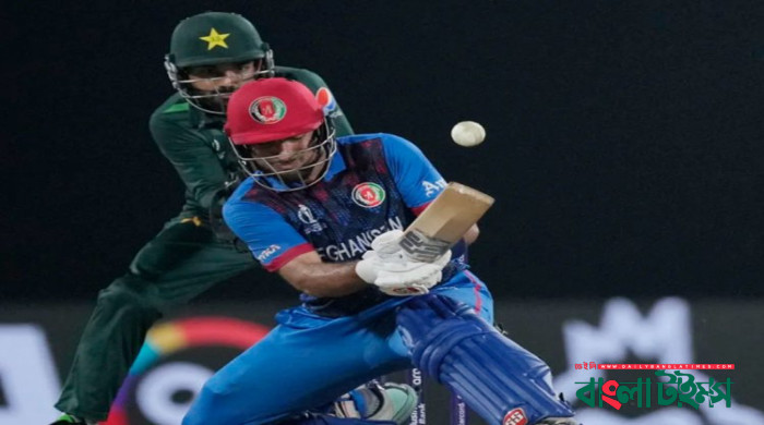 দুর্দান্ত আফগানিস্তান হারিয়ে দিল পাকিস্তানকে