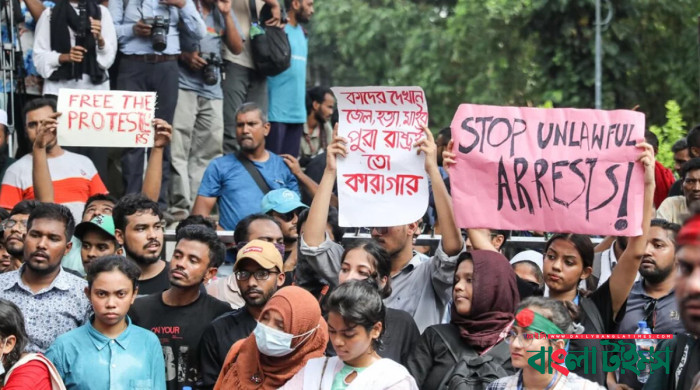 রাজপথে শিক্ষার্থী শিক্ষক, শিল্পী নাগরিক সমাজ