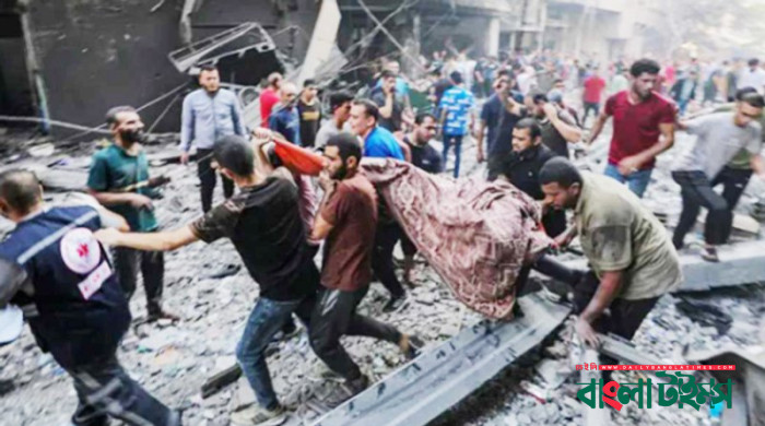 ধ্বংসস্তূপের নিচে কাঁদছে মানবতা, গাজায় নিহত বেড়ে ৩৩১৩৭