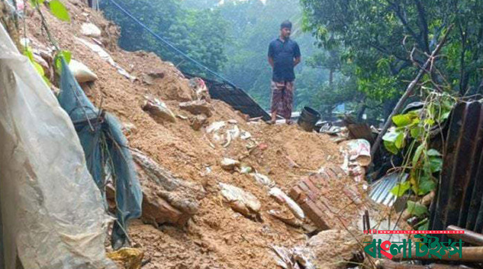 টানা বৃষ্টিতে নিম্নাঞ্চল প্লাবিত পাহাড় ধসে ৭ জনের মৃত্যু