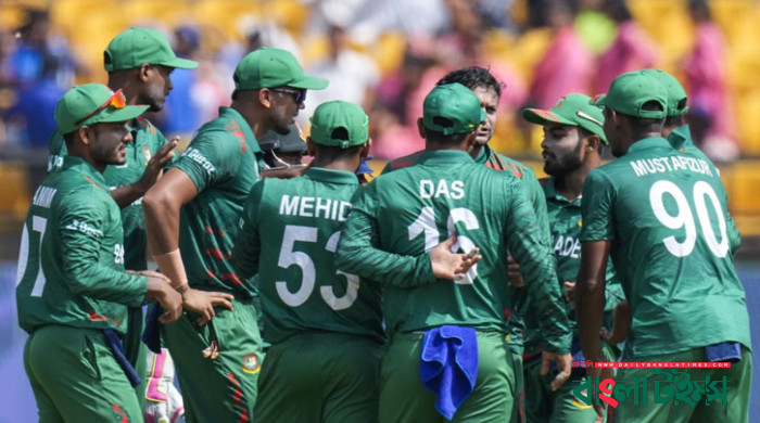 Bangladesh cruise to opening win