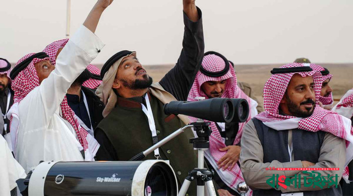 চাঁদ দেখা গেছে সৌদি আরবে, ঈদ রোববার