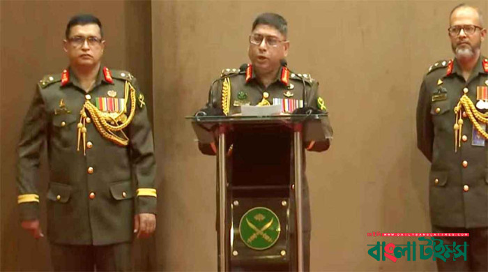 দেশের ক্রান্তিকালে সেনাবাহিনী পাশে দাঁড়িয়েছে: সেনাপ্রধান