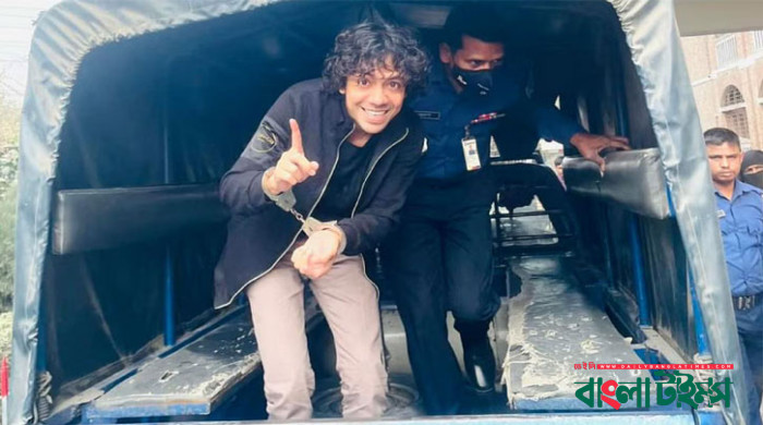 নগরীর সমস্যা নিয়ে পোস্টার: কবি শামীম আশরাফ কারাগারে