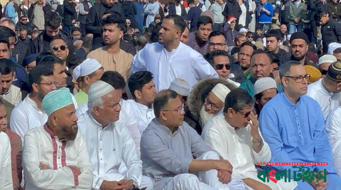 লন্ডনে ঈদের নামাজ আদায় করলেন তারেক রহমান