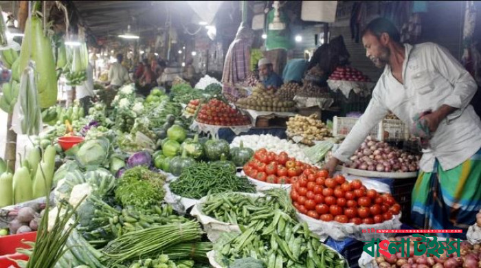 মাছ-মাংসের বাজারে আগুন, ক্রেতাদের নাভিশ্বাস