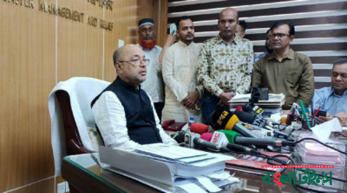 ঘূর্ণিঝড়ে টেকনাফ-সেন্টমার্টিনে ১২ হাজার ঘর ক্ষতিগ্রস্ত, মৃত্যু নেই’