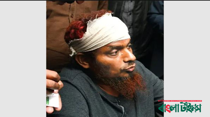 ‘ট্রেনের পোশাক পরা লোক আগুন দিয়েছে’