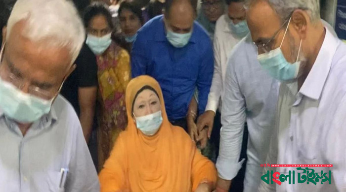 ফের হাসপাতালে ভর্তি খালেদা জিয়া