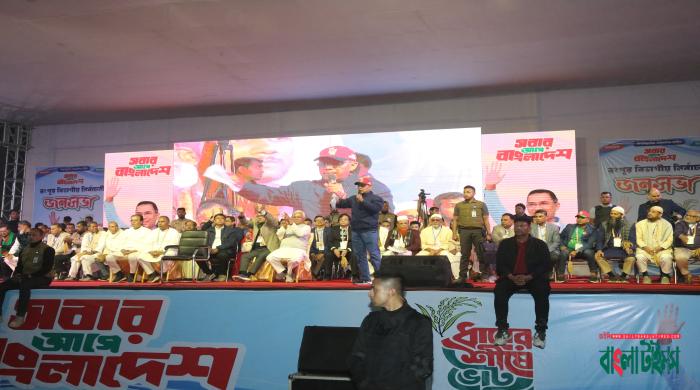 ধানের শীষের সাথে দেশবাসীকে ‘হ্যাঁ’ ভোট দেয়ার আহ্বান তারেক রহমানের