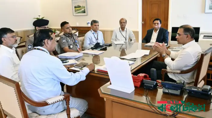 হকারদের পুনর্বাসনের নির্দেশ প্রধানমন্ত্রীর