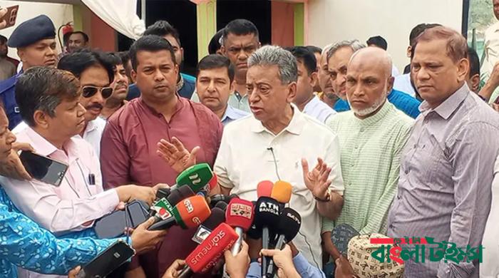 বন্যা পরবর্তী রোগ মোকাবিলায় স্বাস্থ্য মন্ত্রণালয় প্রস্তুত: আমির খসরু মাহমুদ চৌধুরী